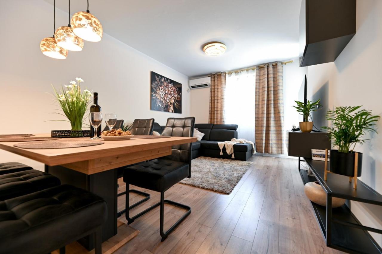 Newly Renovated Apartment Luce Zadar Exteriér fotografie